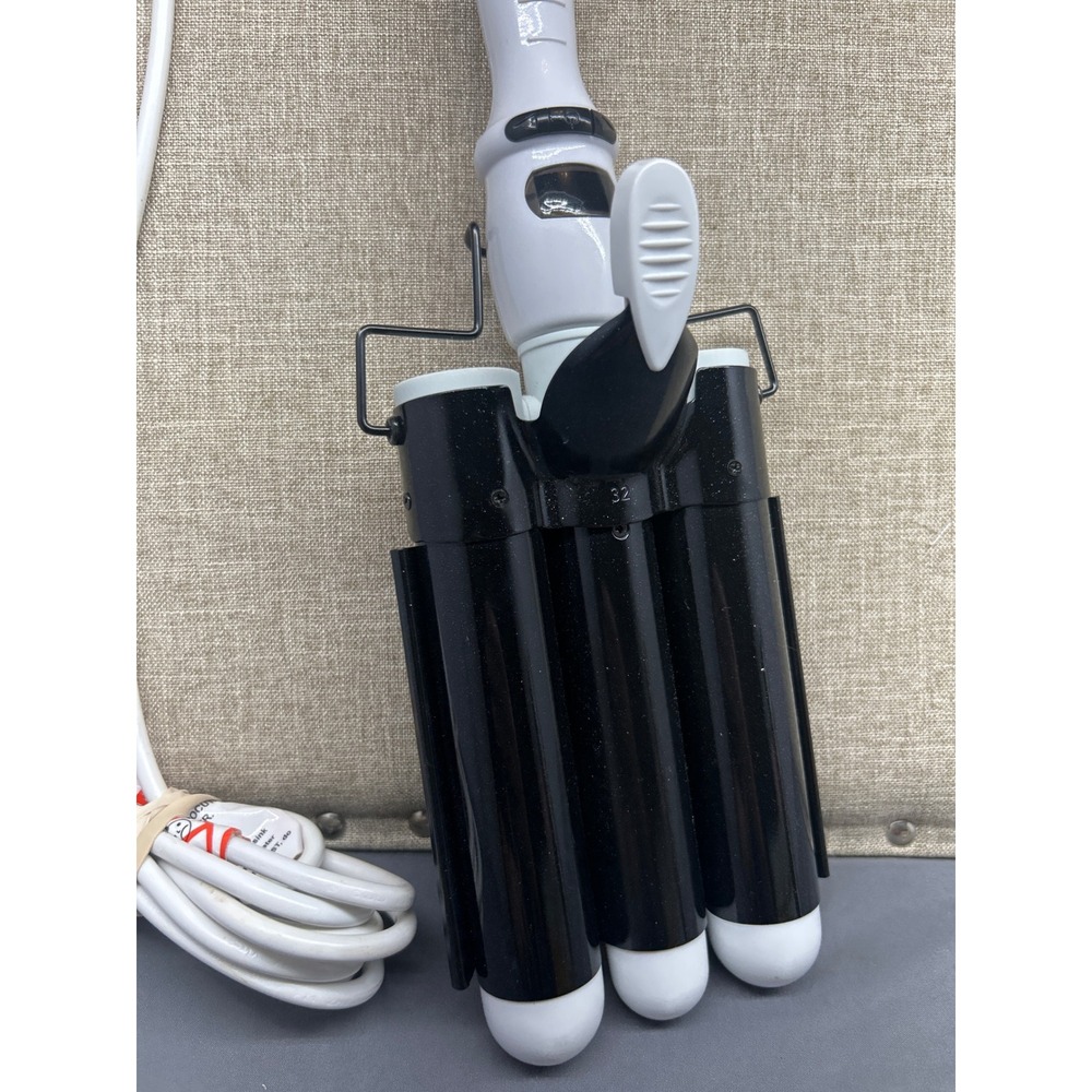 Bondi Boost Waver Hair Tool Triple Barrel Crimper‎ Beach Waves Styling Wand